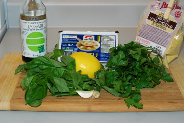 Ingredients for the pesto swirl
