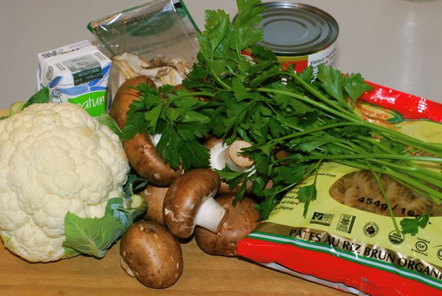 Ingredients for Creamy Mushrooms and White Bean Pasta / Gluten-Free, Low-Fat, Vegan