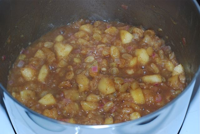 Cooked Apple Raisin Chutney before mashingPicture
