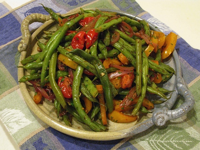 Green Beans with Lemon and Herbes de Provence / Fat-Free, Oil-Free