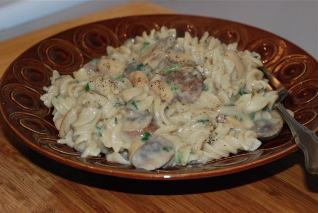 Creamy Mushroom and White Bean Pasta / Gluten-Free, Low-Fat, Vegan ready for eating