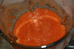 Onion, garlic, ginger, fenugreek and tomatoes blended into a puree 