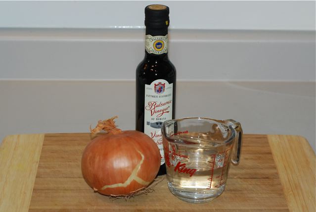 Ingredients for Caramelized Onions / Oil-Free, Salt-Free